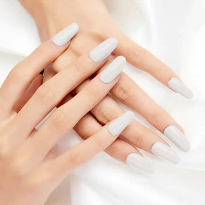 Bianco Lattiginoso | TN023 Torrid Nails